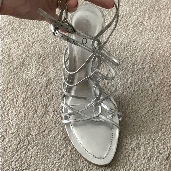 Silver strappy heels - Picture 2 of 8